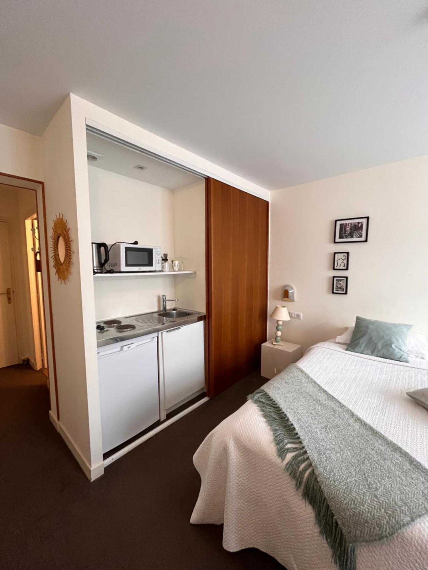 Le Temeraire Hotel Charolles Buitenkant foto