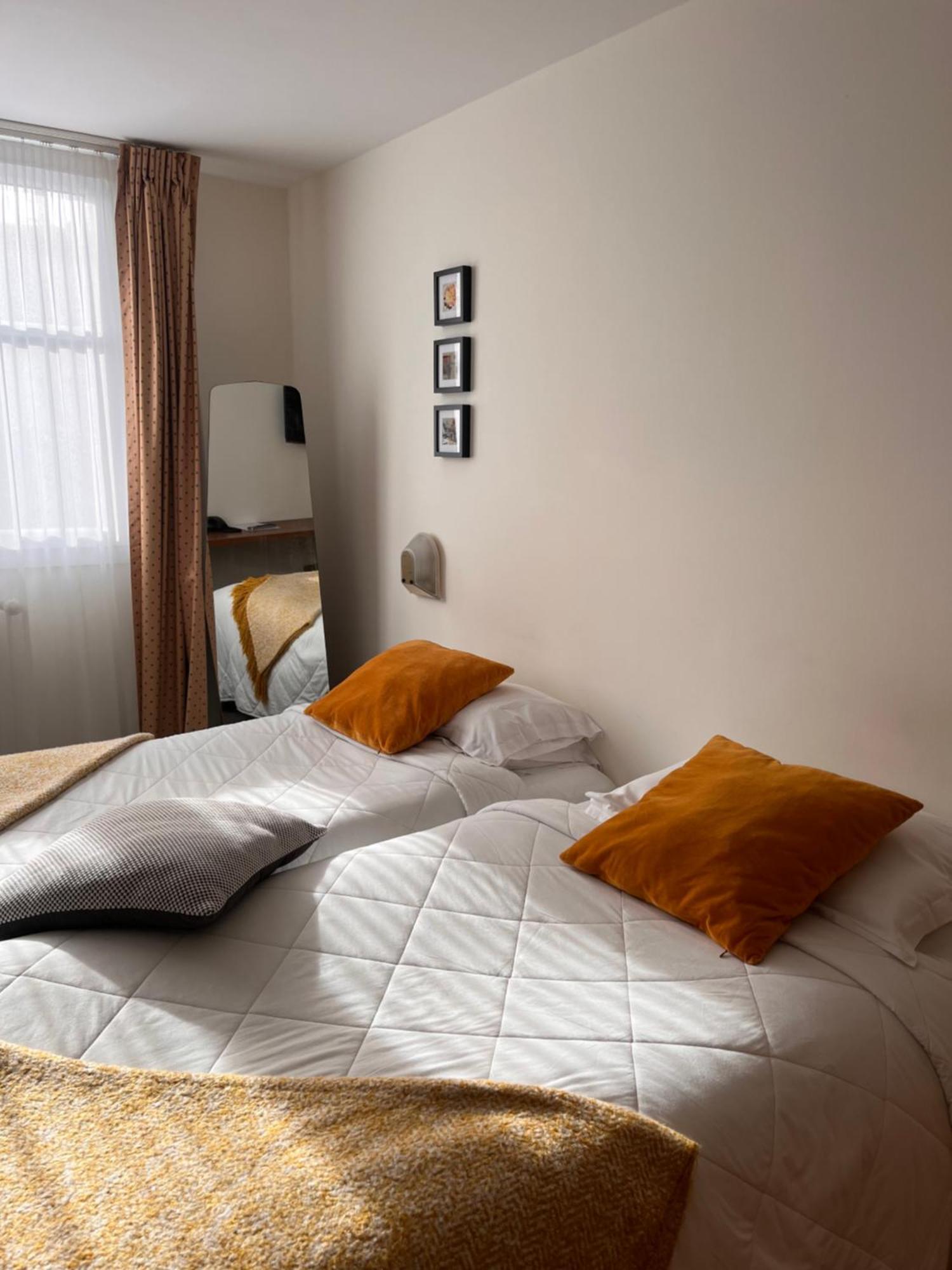 Le Temeraire Hotel Charolles Buitenkant foto